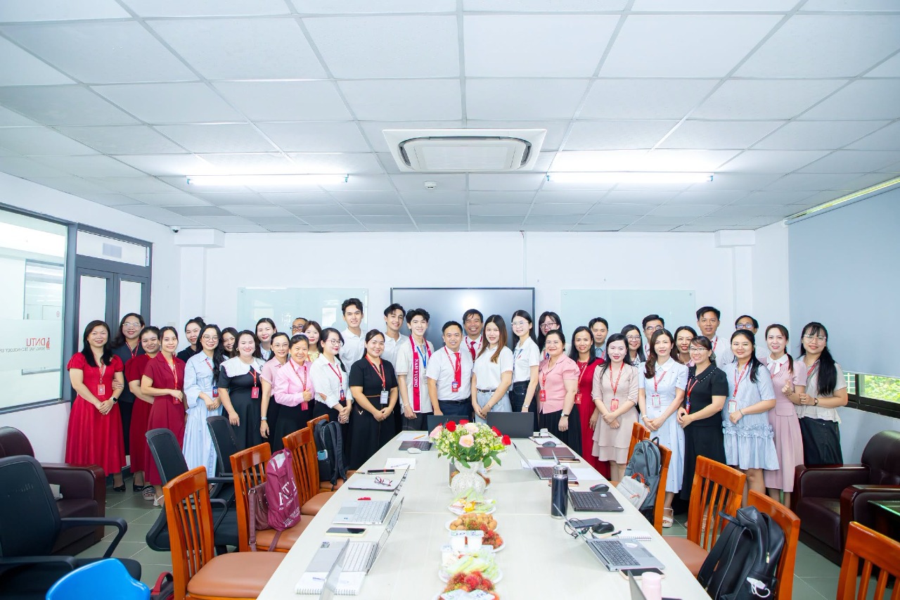 AURA HOMECOMING | HÀNH TRÌNH CỦA LÒNG BIẾT ƠN 